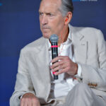 Howard Schultz, Founder e Presidente emerito di Starbucks