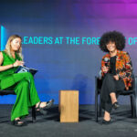 Amy O’Brien, giornalista freelance, scrittrice e moderatrice, e Imane Marouf, Founder e CCO di Ecosmic