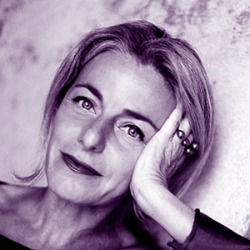 LUCILLA GIAGNONI